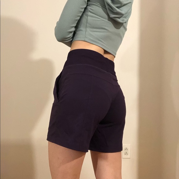 Workout short! Brand new - Picture 4 of 9